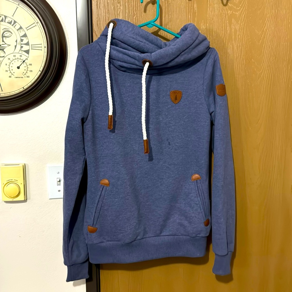 Wanakome sweater